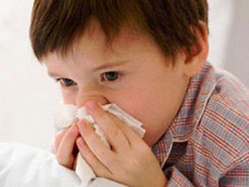Cách chữa cho bé khi bé bị chảy máu mũi