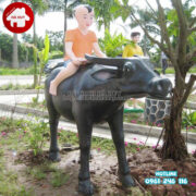 HB11-016 tuong con trau doc sach1