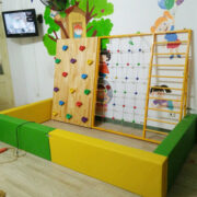 Vách leo núi kèm dây leo, thang leo cho bé HE2-010