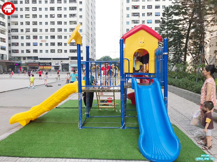 Sân chơi ngoài trời cho trẻ em tại chung cư KVC-016