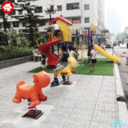 Sân chơi ngoài trời cho trẻ em tại chung cư KVC-016