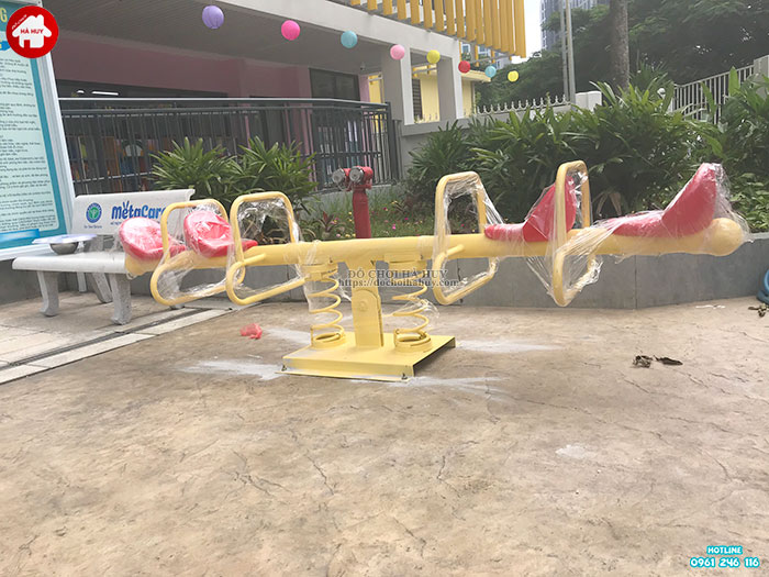 Sản xuất lắp đặt đồ chơi ngoài trời cho sân chơi trẻ em tại chung cư ở Hà Nội