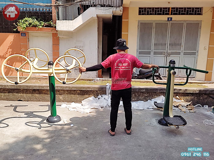 Thi công lắp đặt sân chơi trẻ em ngoài trời tại khu dân cư- huyện đoàn Hoàn Kiếm
