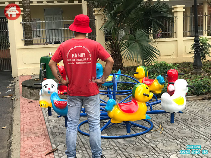 Thi công lắp đặt sân chơi trẻ em ngoài trời cho bệnh viện tại Thạch Thất- Hà Nội