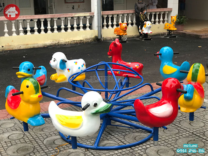 Thi công lắp đặt sân chơi trẻ em ngoài trời cho bệnh viện tại Thạch Thất- Hà Nội