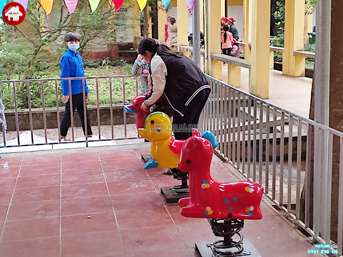Sản xuất lắp đặt đồ chơi ngoài trời cho trường mầm non tại Lai Châu