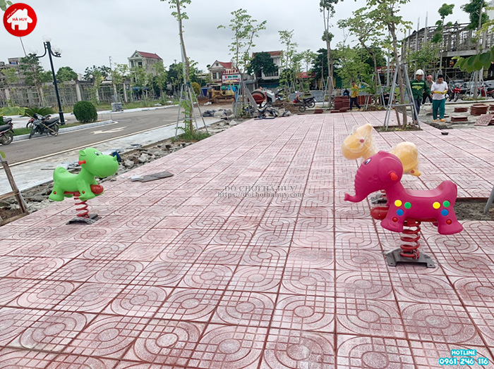 Lắp đặt đồ chơi ngoài trời cho công viên tại Đông Anh, Hà Nội