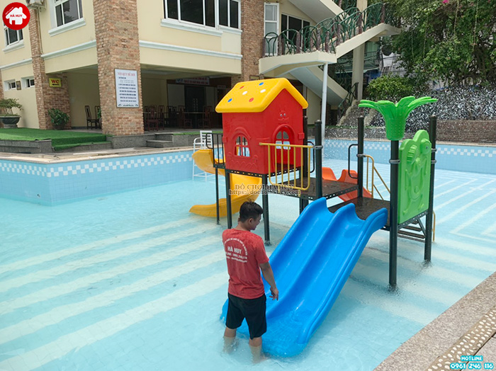 Công trình: Lắp đặt cầu trượt bể bơi cho khách hàng tại Sầm Sơn, Thanh Hóa