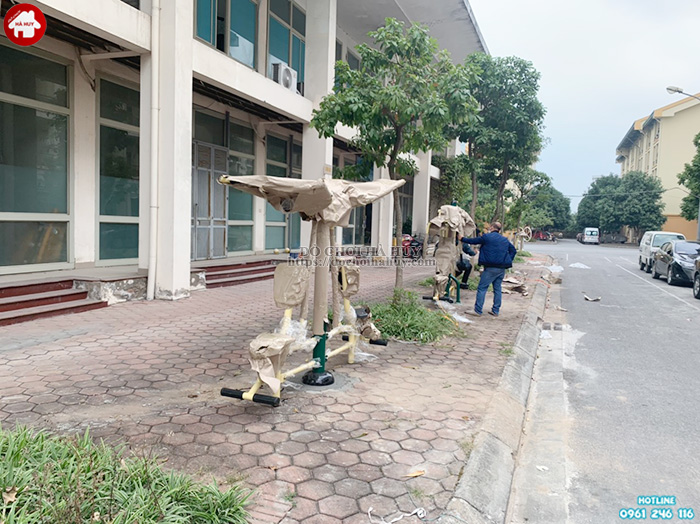 Lắp đặt thiết bị thể dục thể thao ngoài trời cho sân tòa nhà chung cư tại Tây Hồ, Hà Nội