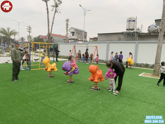 Thi công lắp đặt sân chơi ngoài trời công cộng tại Thanh Hà, Hải Dương